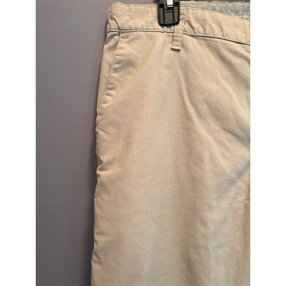 Dockers Men's Khaki Pants Beige Size 36x32 Versatile Stylish - Picture 4 of 12